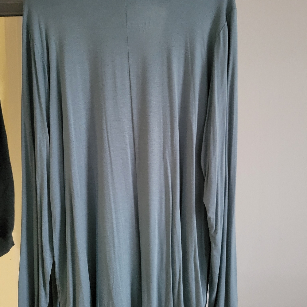 Women top